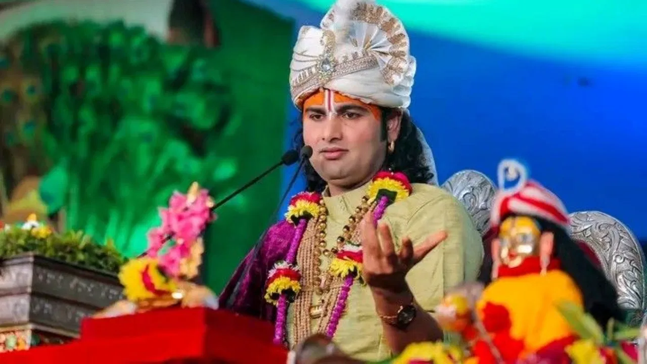 महिलाओं पर टिप्पणी से घिरे कथावाचक अनिरुद्धाचार्य, बोले- वीडियो तोड़-मरोड़कर पेश की गई