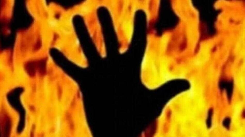 ओडिशा में फिर दरिंदगी: पुरी में नाबालिग पर पेट्रोल डालकर लगाई आग