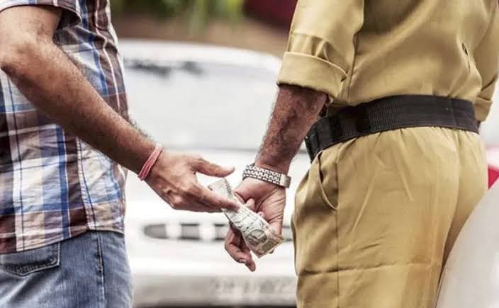 वाहन चेकिंग के बहाने वसूली, मुजफ्फरनगर में टीएसआई निलंबित