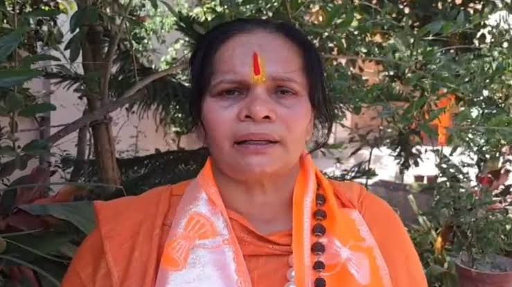 नेम प्लेट विवाद: ओवैसी और एसटी हसन ने साधा निशाना, साध्वी प्राची ने किया पलटवार