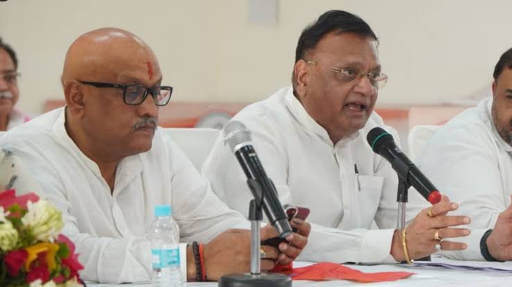 कांग्रेस अकेले लड़ेगी यूपी पंचायत चुनाव, संगठन सृजन से फूंकेगी 2027 का बिगुल