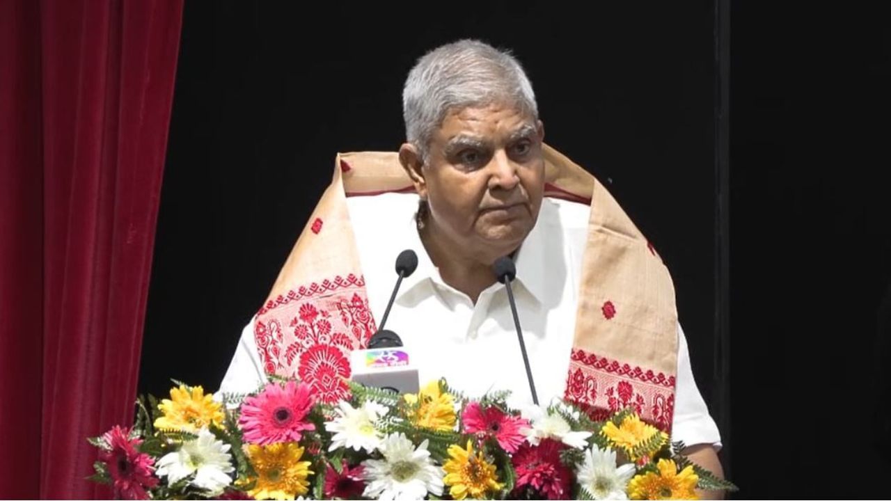 उपराष्ट्रपति जगदीप धनखड़ ने दिया इस्तीफा, स्वास्थ्य कारणों का हवाला
