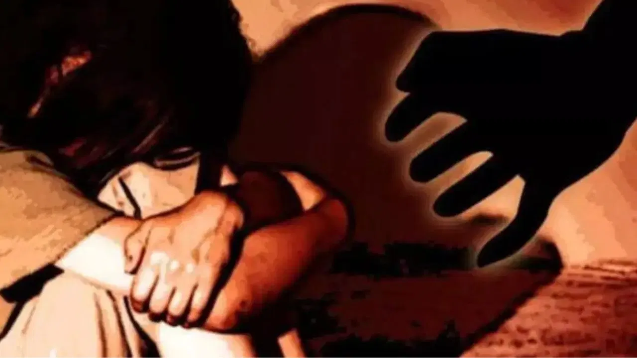 नाबालिग लड़की से की दरिंदगी, प्रेग्नेंट होने पर जिंदा दफनाने की कोशिश; 2 गिरफ्तार