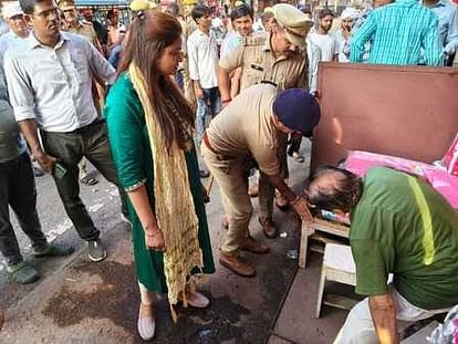 शिव चौक से हनुमान चौक तक चला अतिक्रमण विरोधी अभियान