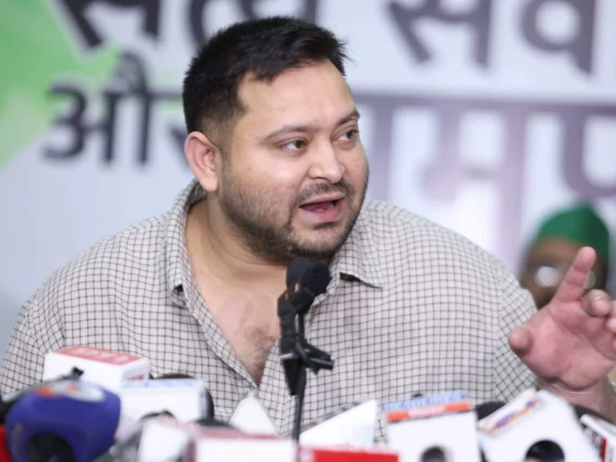 चुनाव आयोग भाजपा के इशारे पर काम कर रहा: तेजस्वी यादव