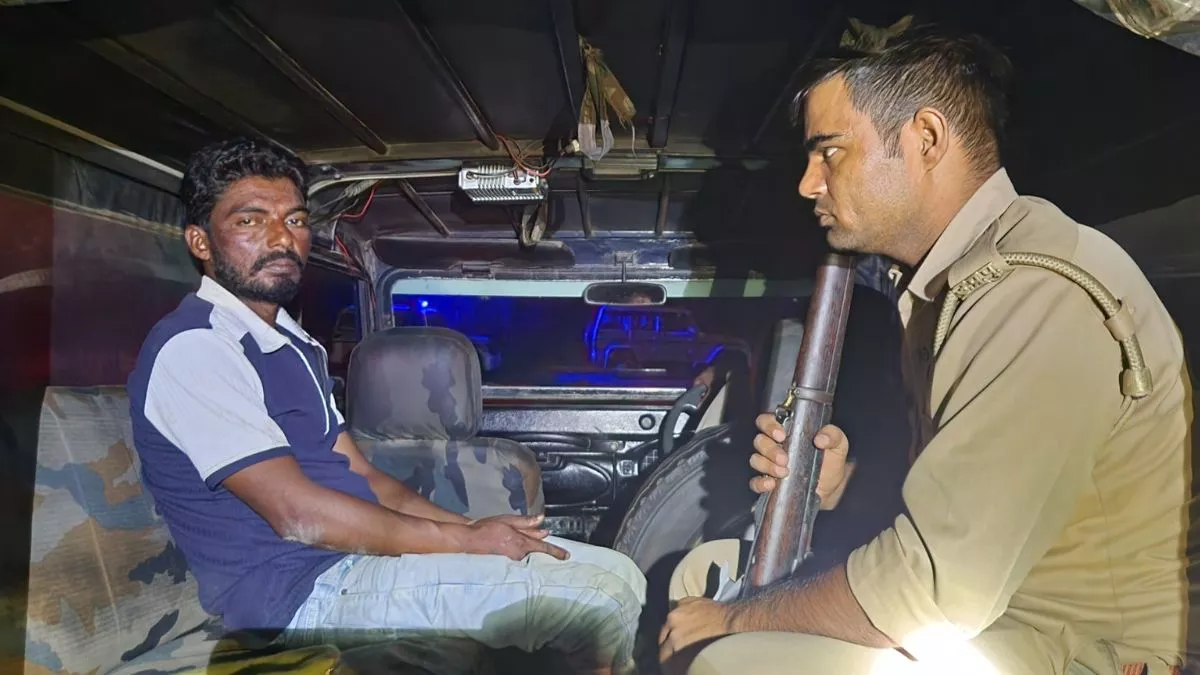 मकानों में चोरी करने वाले बदमाशों की पुलिस से मुठभेड़, एक घायल, दूसरा फरार