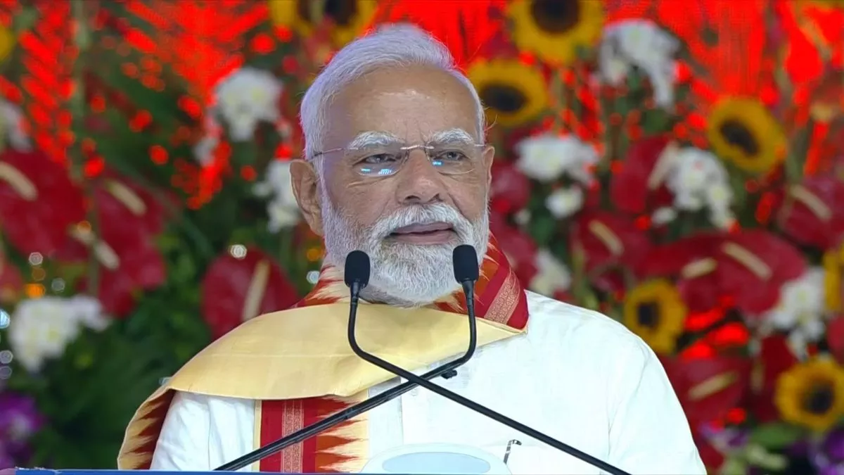 गुजरात को मिली 5400 करोड़ की सौगात, पीएम मोदी बोले- देश आत्मनिर्भरता की राह पर