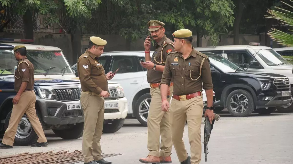 गाजियाबाद पुलिस ने 15 बदमाशों को छह महीने के लिए जिले से किया निष्कासित