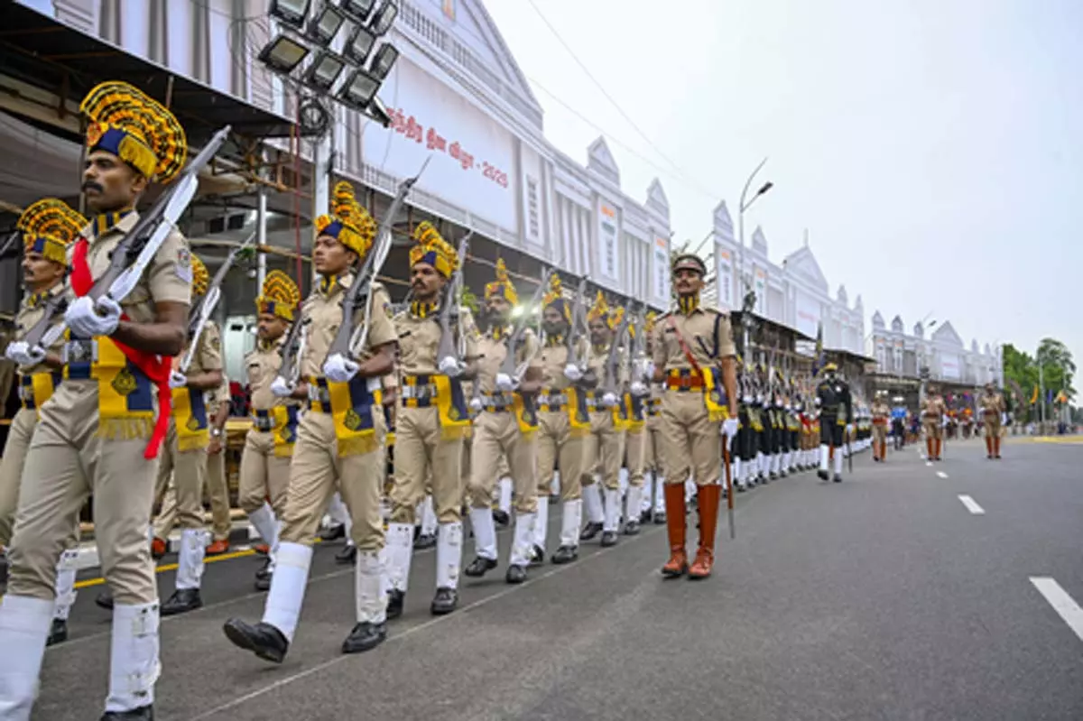 स्वतंत्रता दिवस पर 1,090 कर्मियों को वीरता और सेवा पदक से किया जाएगा सम्मानित