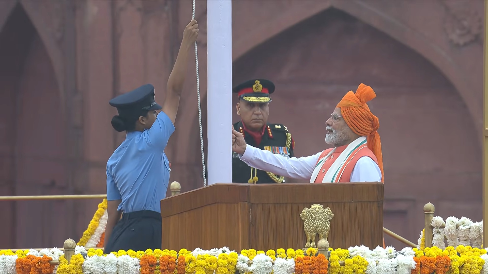 लाल किले से लगातार 12वां भाषण, पीएम मोदी ने तोड़ा इंदिरा गांधी का रिकॉर्ड