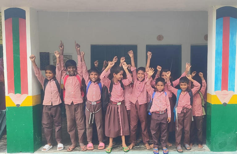 परिषदीय विद्यालयों के विलय पर ब्रेक, 33 स्कूलों में फिर गूंजेगी पढ़ाई की घंटी