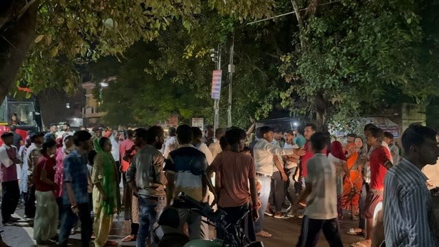 मोदीनगर में ड्रोन की अफवाह से मचा हंगामा, युवकों की गिरफ्तारी पर सड़क जाम