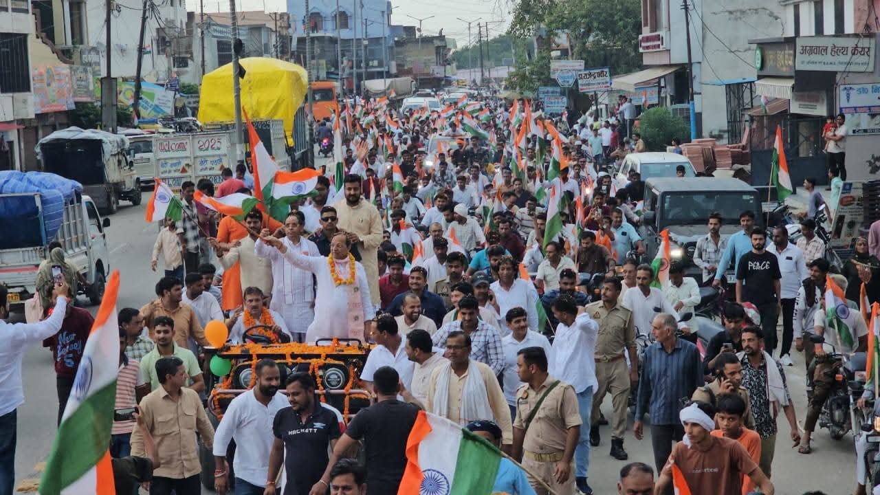 स्वतंत्रता दिवस पर भाजपा की तिरंगा बाइक रैली, बुढ़ाना में फहराया 151 फुट ऊंचा तिरंगा