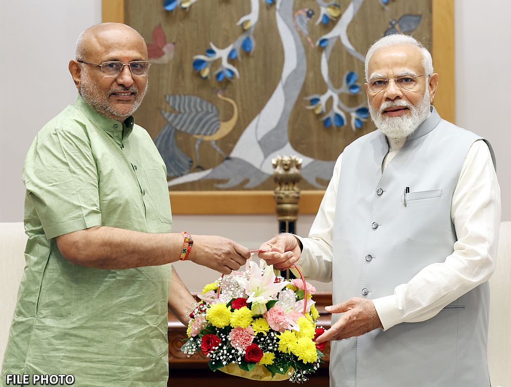 पीएम मोदी ने उपराष्ट्रपति पद के उम्मीदवार राधाकृष्णन को दी बधाई