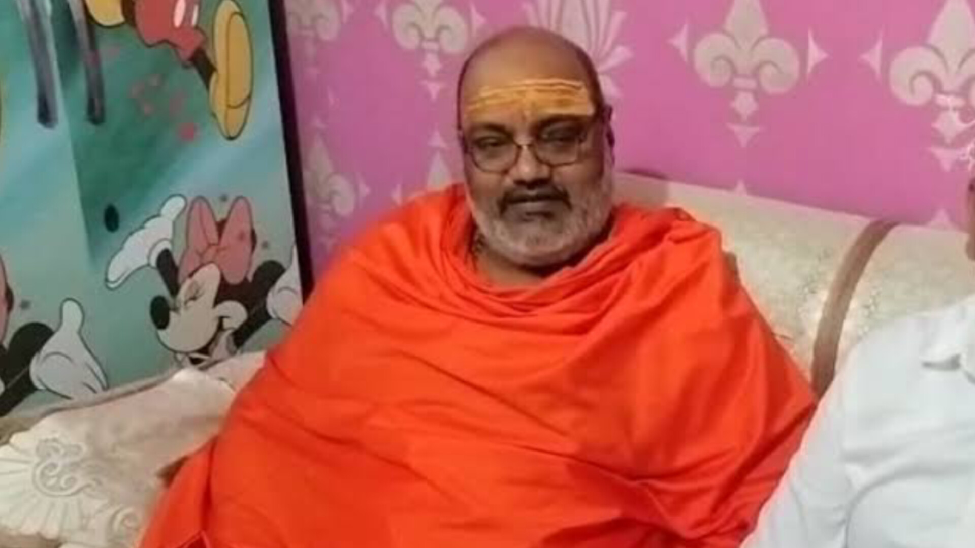 डिंपल पर टिप्पणी करने वाले मौलाना को यति नरसिंहानंद ने बताया ‘भूखा भेड़िया’