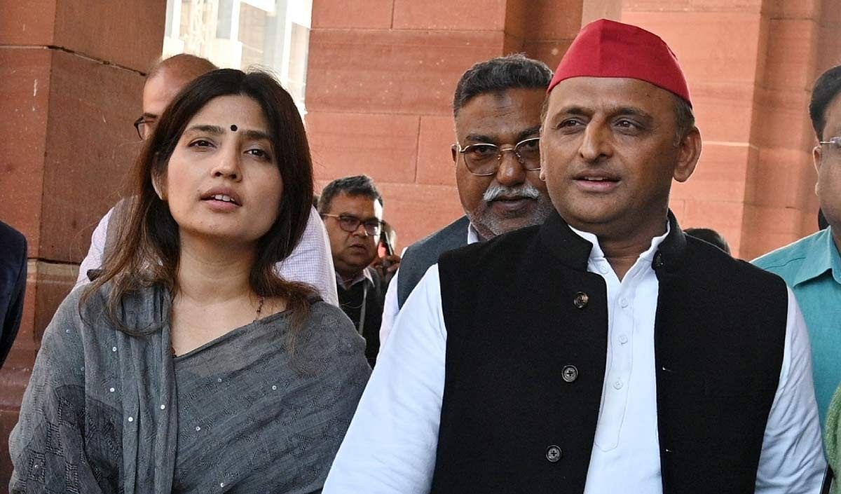 मौलाना की मुश्किलें बढ़ीं: डिंपल यादव पर टिप्पणी पर एफआईआर दर्ज करने का आदेश