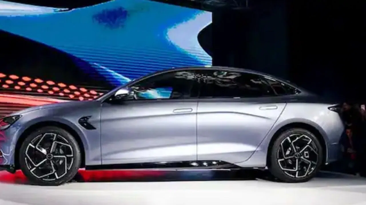 BYD को घरेलू बाजार में कड़ी टक्कर, पहली तिमाही में मुनाफा 30% घटा