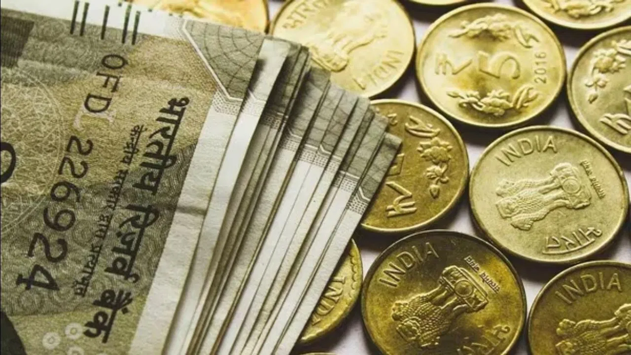 दिवाली पर केंद्र कर्मचारियों और पेंशनर्स को मिल सकता है बड़ा तोहफा