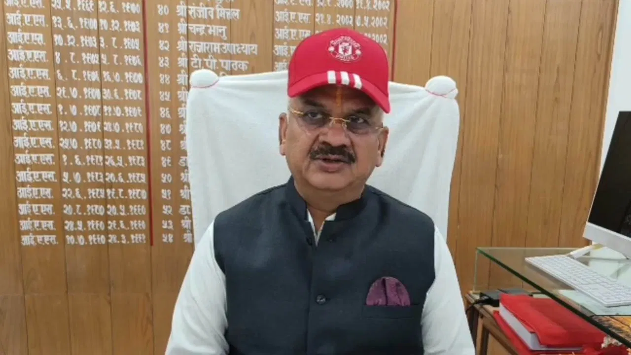 जौनपुर में कागज़ों पर बनी सड़क, 26.58 लाख का भुगतान; डीएम बोले- छोटा मामला