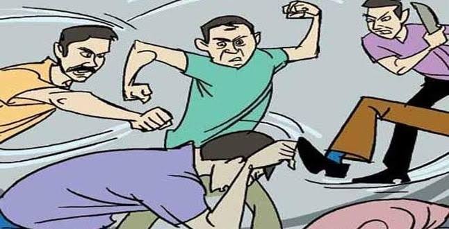 घर में घुसकर मारपीट, महिला से अभद्रता; पांच पर मुकदमा दर्ज