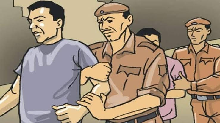 खतौली तिराहे से चार वांछित आरोपी दबोचे