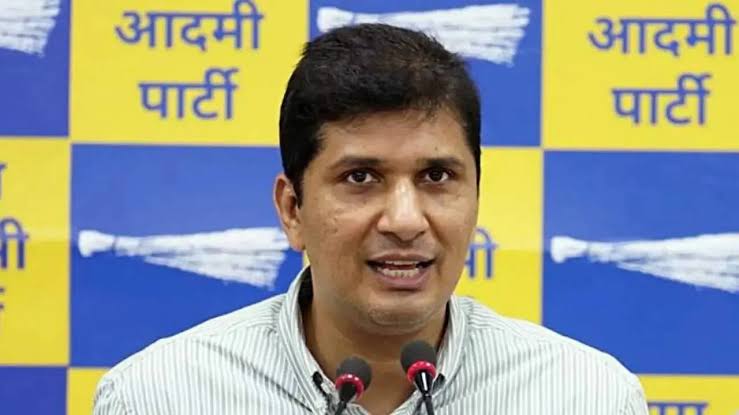 आप नेता और पूर्व स्वास्थ्य मंत्री सौरभ भारद्वाज के 13 ठिकानों पर ईडी की छापेमारी