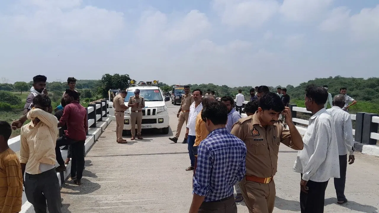 जालौन: पिता ने दो मासूम बेटियों को नदी में फेंका, खुद भी कूदा; बड़ी बेटी भागकर बची