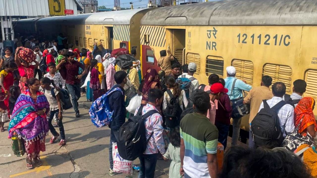 जम्मू-कश्मीर में बारिश-भूस्खलन का असर, 38 ट्रेनें रद्द- कई के रूट बदले