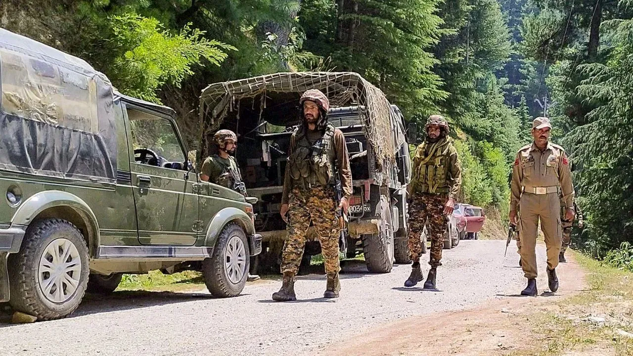 चुनाव आयोग ने बंगाल के मुख्य सचिव को दी 21 अगस्त की डेडलाइन