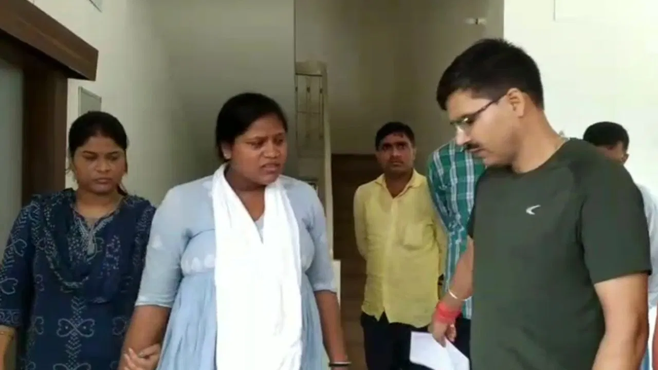 खगड़िया में महिला एएसआई और चौकीदार रिश्वत लेते गिरफ्तार, विजिलेंस की कार्रवाई