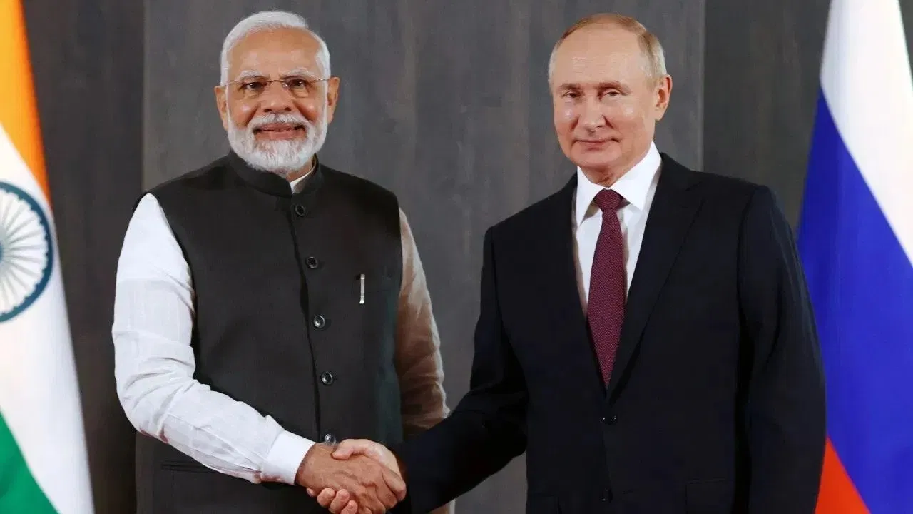 पीएम मोदी ने रूस के राष्ट्रपति पुतिन से की बातचीत, यूक्रेन मुद्दे पर हुई जानकारी साझा