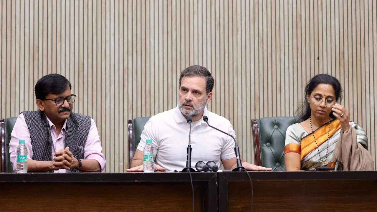 राहुल गांधी के बयान पर सुप्रीम कोर्ट की तल्ख टिप्पणी, विपक्ष ने किया समर्थन