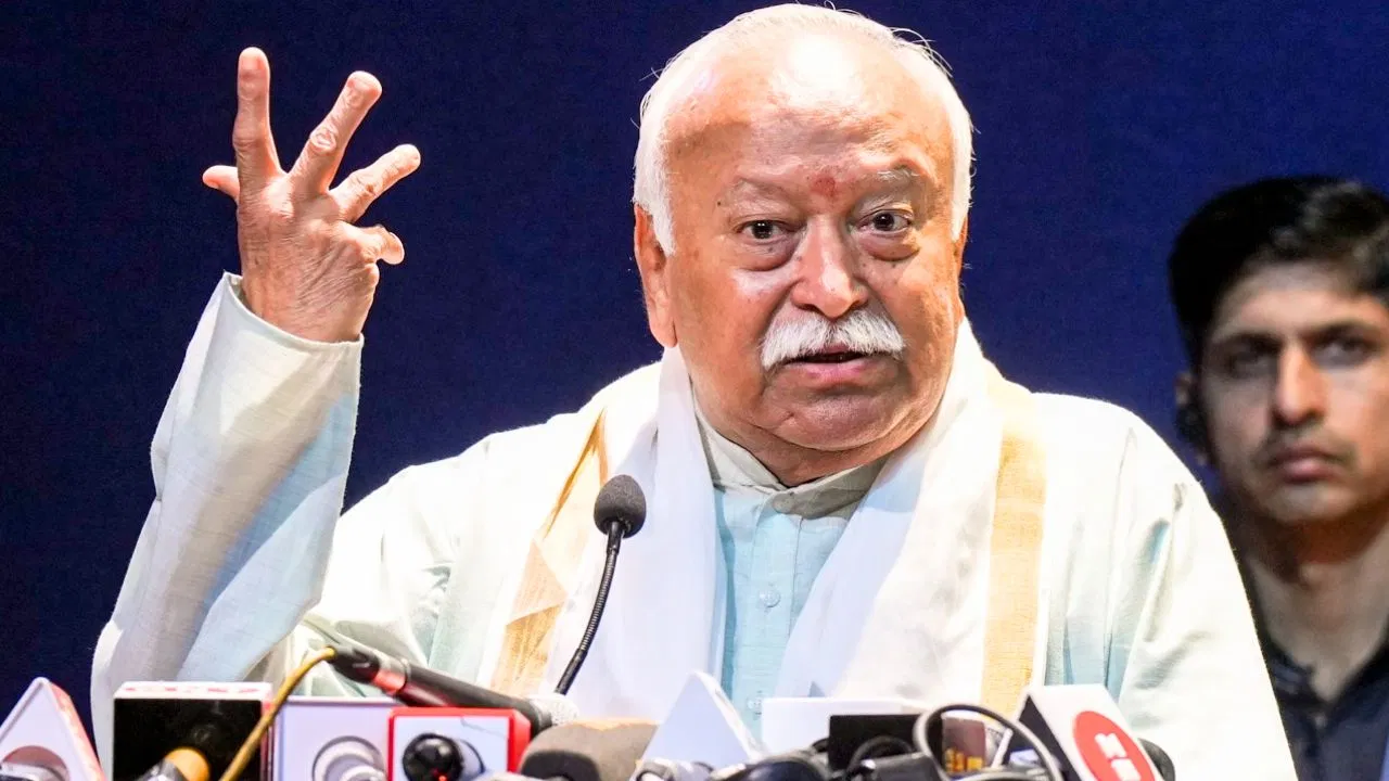भागवत को गिरफ्तार करने के मिले थे निर्देश, मालेगांव केस में बड़ा खुलासा