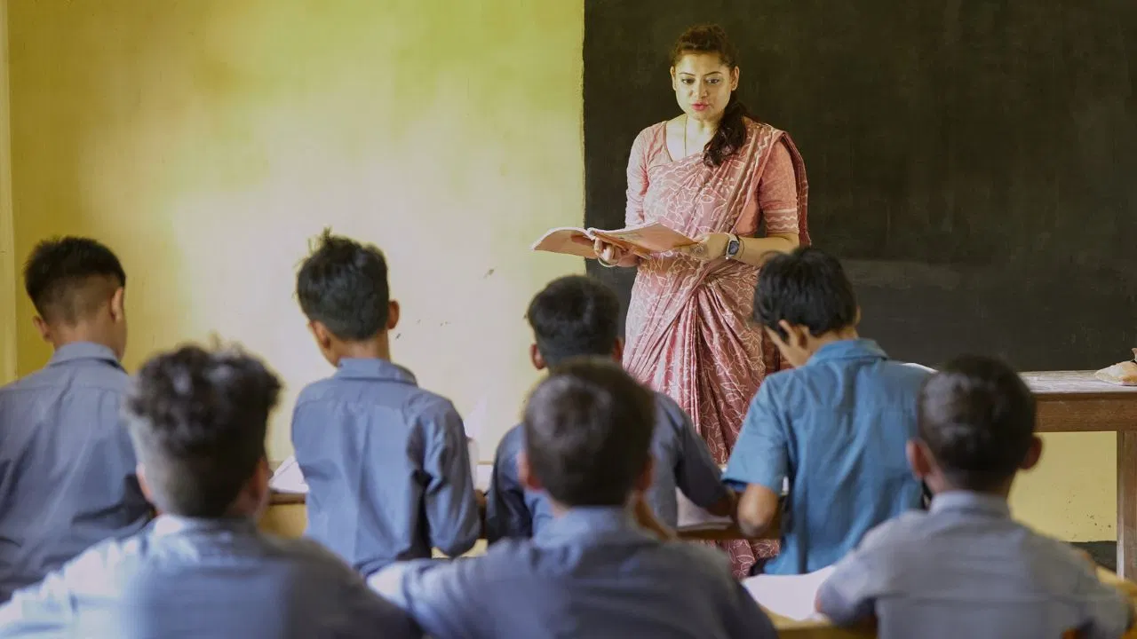 ओडिशा में अगले तीन सालों में 44,000 से अधिक शिक्षक पदों पर भर्ती