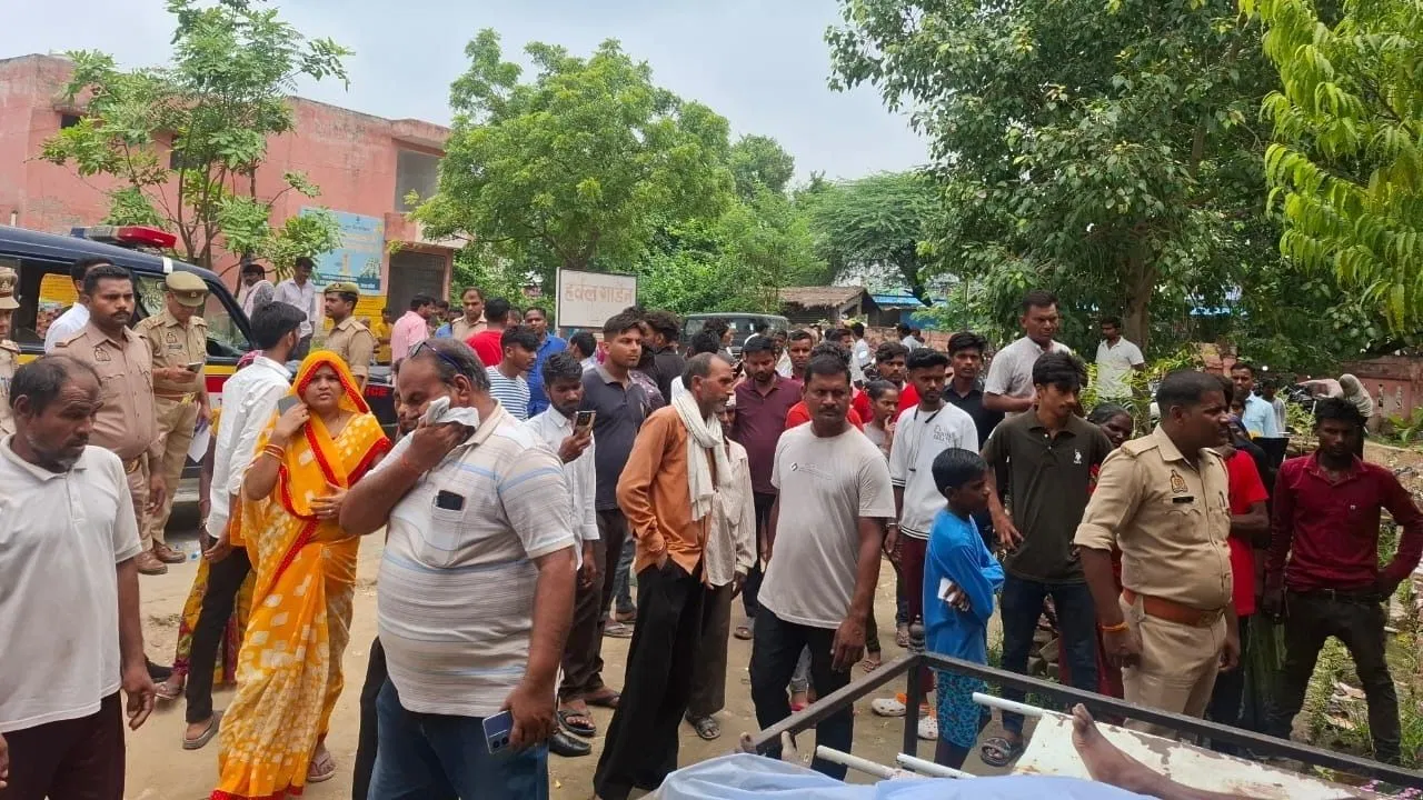 अमेठी: खेत में दवा डालने के शक में देवर ने की भाभी-भतीजे की हत्या