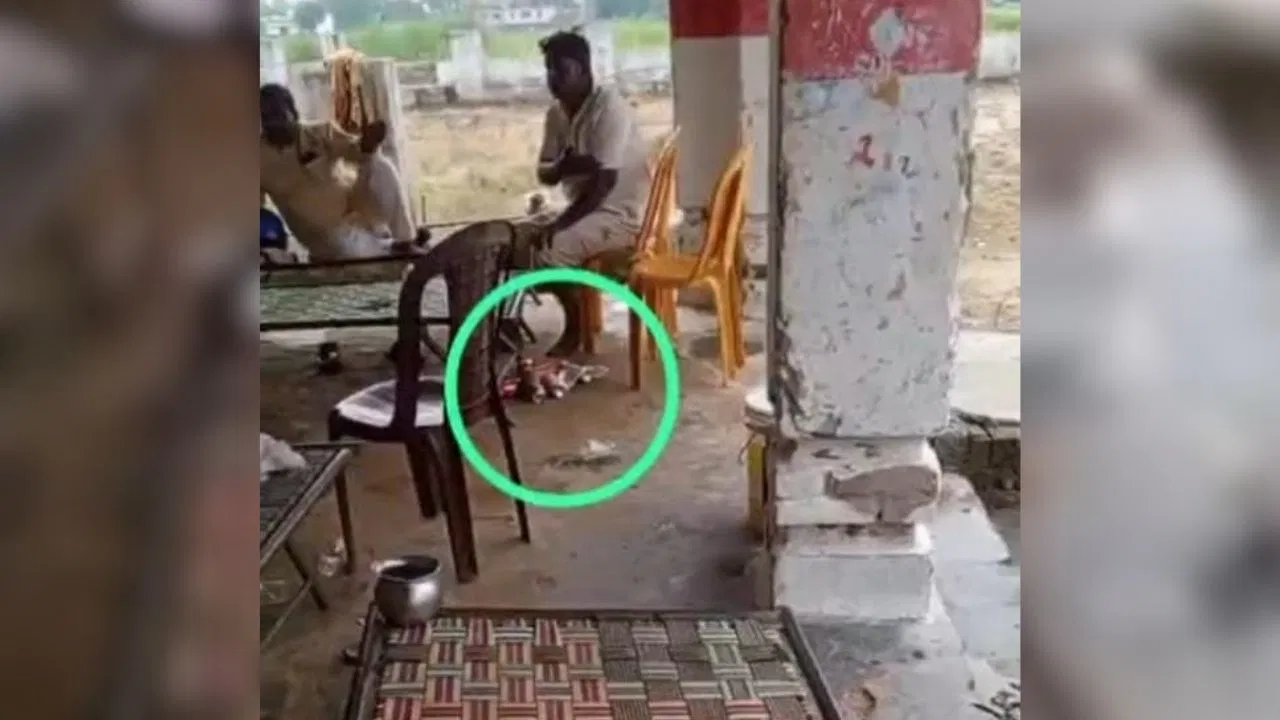 देवरिया: स्कूल परिसर में शराब पार्टी का वीडियो वायरल, हेडमास्टर ने दी तहरीर