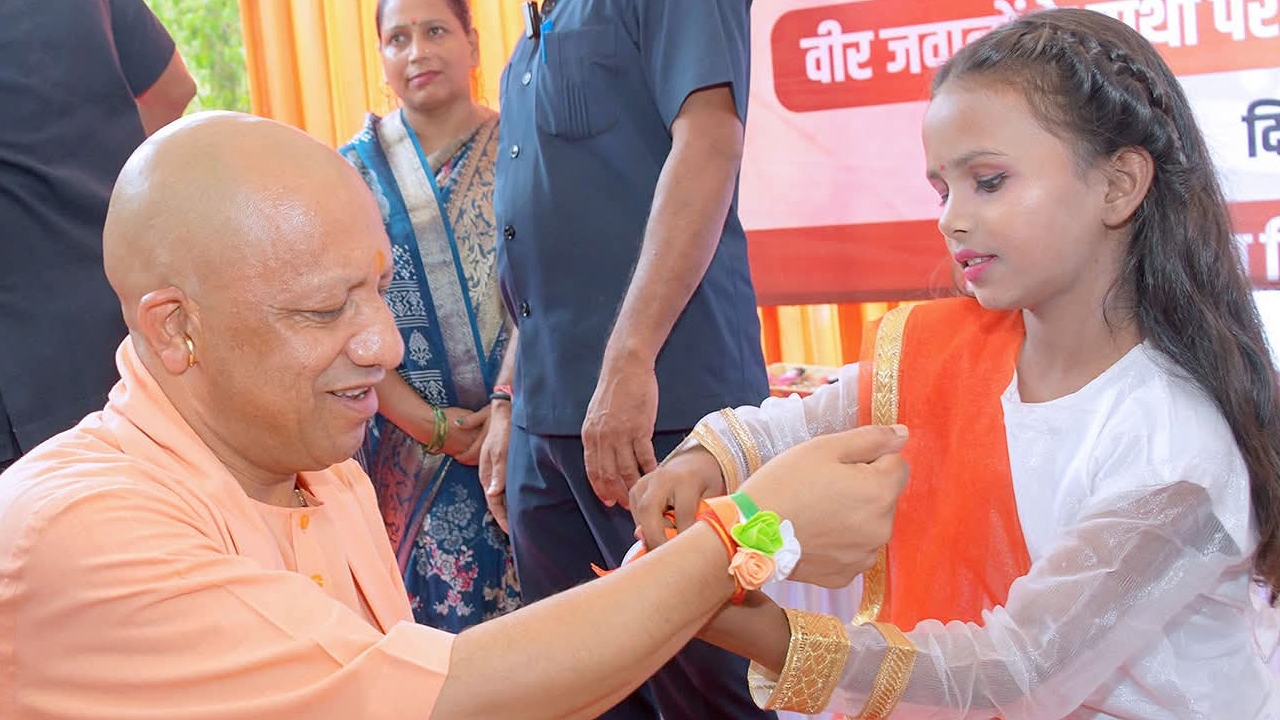 कक्षा चार की छात्रा ने सड़क निर्माण पर सीएम योगी को कहा धन्यवाद