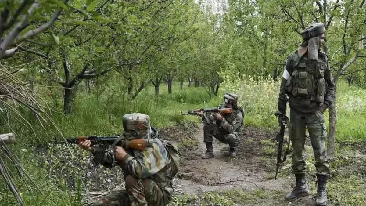 चाईबासा में नक्सली मुठभेड़: 10 लाख का इनामी जोनल कमांडर अमित हांसदा ढेर