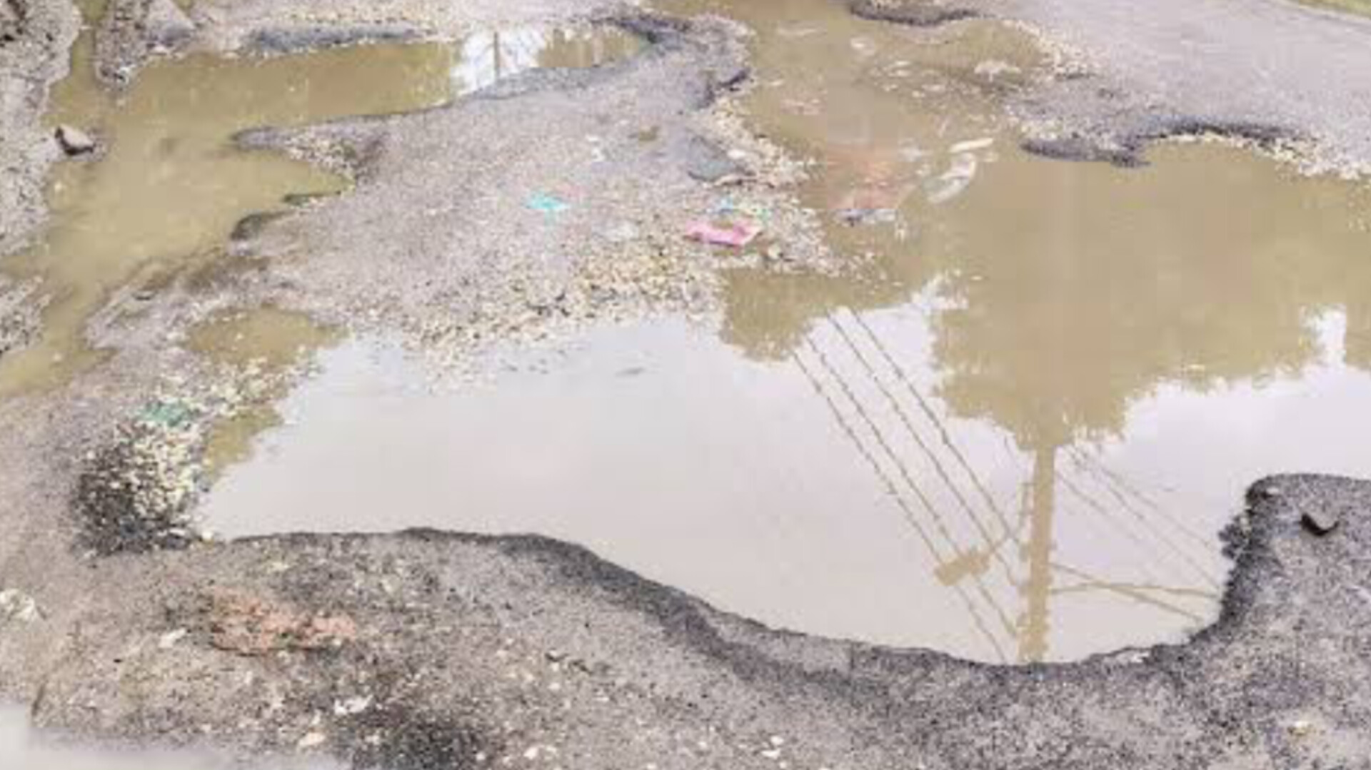मुजफ्फरनगर: बारिश ने बिगाड़ा हाल, शहर की सड़कें गड्ढों में तब्दील