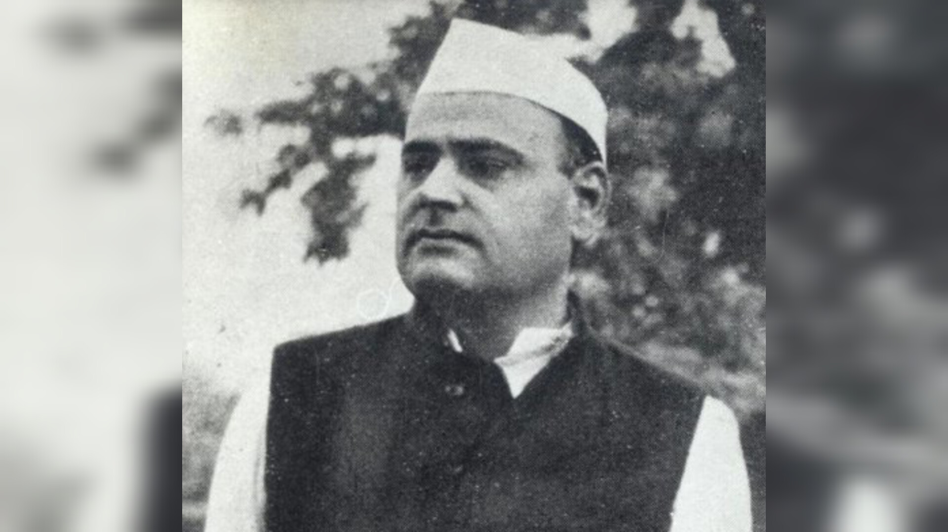 कम से कम फ़िरोज़ गांधी को तो याद रखते !