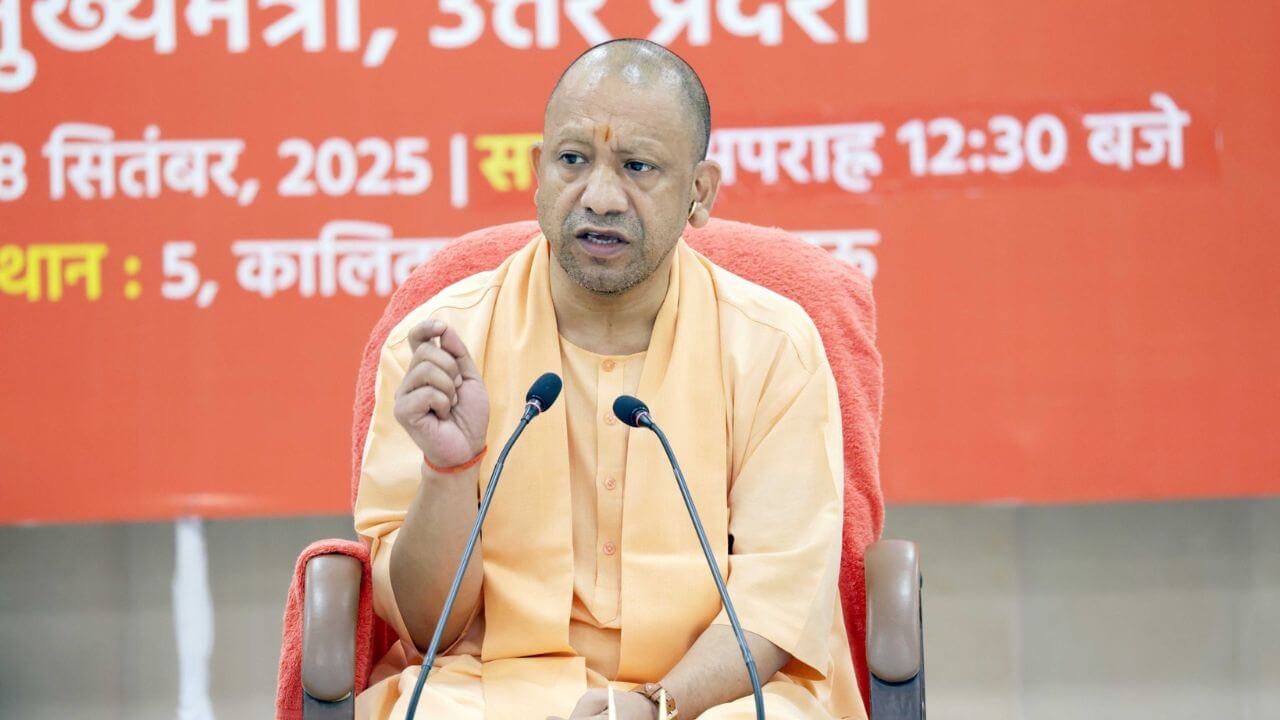 जीएसटी दरों में सुधार को सीएम योगी ने बताया दीपावली का तोहफ़ा