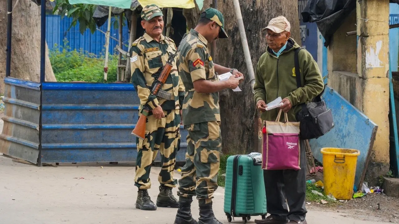 भारत में अवैध विदेशी नागरिकों पर सख्ती, डिपोर्ट और जुर्माने के प्रावधान लागू