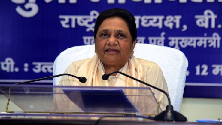 लखनऊ में मायावती की बैठक: संगठन विस्तार और राजनीतिक रणनीति पर चर्चा
