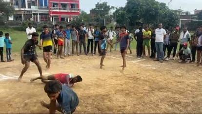 तहसील स्तरीय कबड्डी प्रतियोगिता में खिलाड़ियों ने दिखाया दमखम