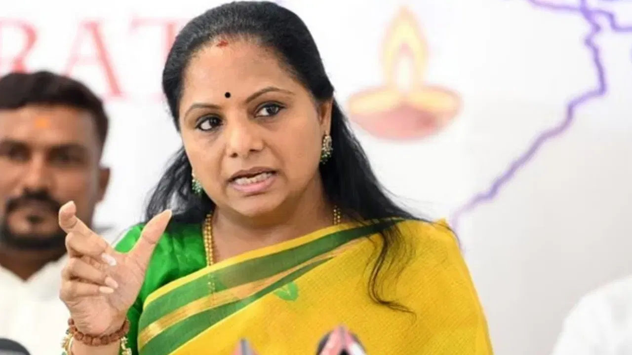 तेलंगाना: बीआरएस नेता के. कविता पार्टी से निलंबित, एमएलसी पद से भी दिया इस्तीफा