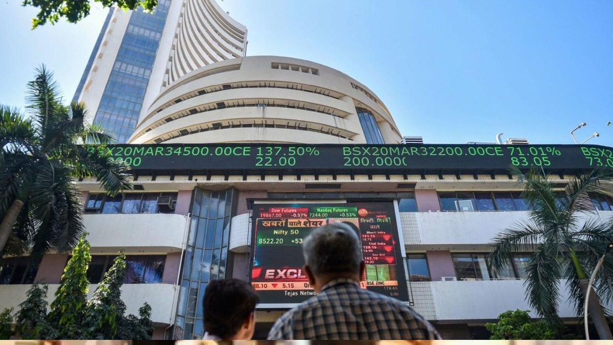 घरेलू शेयर बाजार में तेजी बरकरार; सेंसेक्स बढ़ा, निफ्टी 24,700 के पार