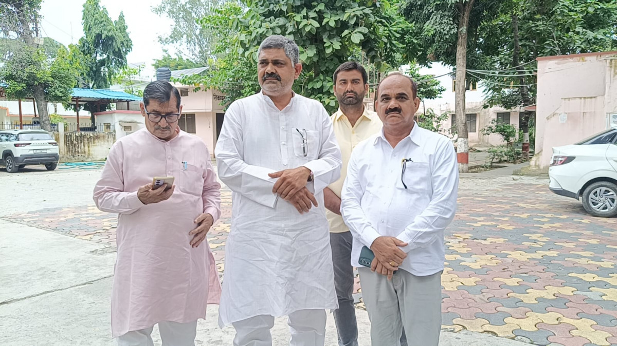 मुजफ्फरनगर में जाट महासभा के दो पक्षों में विवाद, ज्ञापन सौंपे