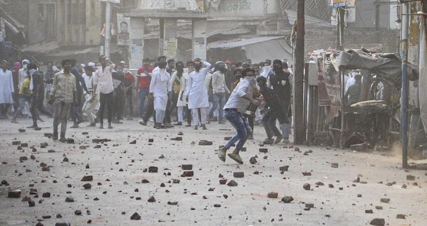कानपुर हिंसाः 35 गिरफ्तार, 3 एफआईआर; पुलिस की सख्ती शुरू - Dainik Dehat